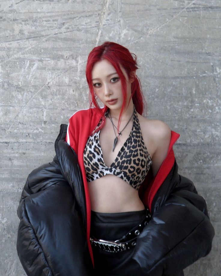 tatcha's tweet image. layout nya ganteng bgt plisss ka dovv izin jadi kincii layout nya iaa akakk