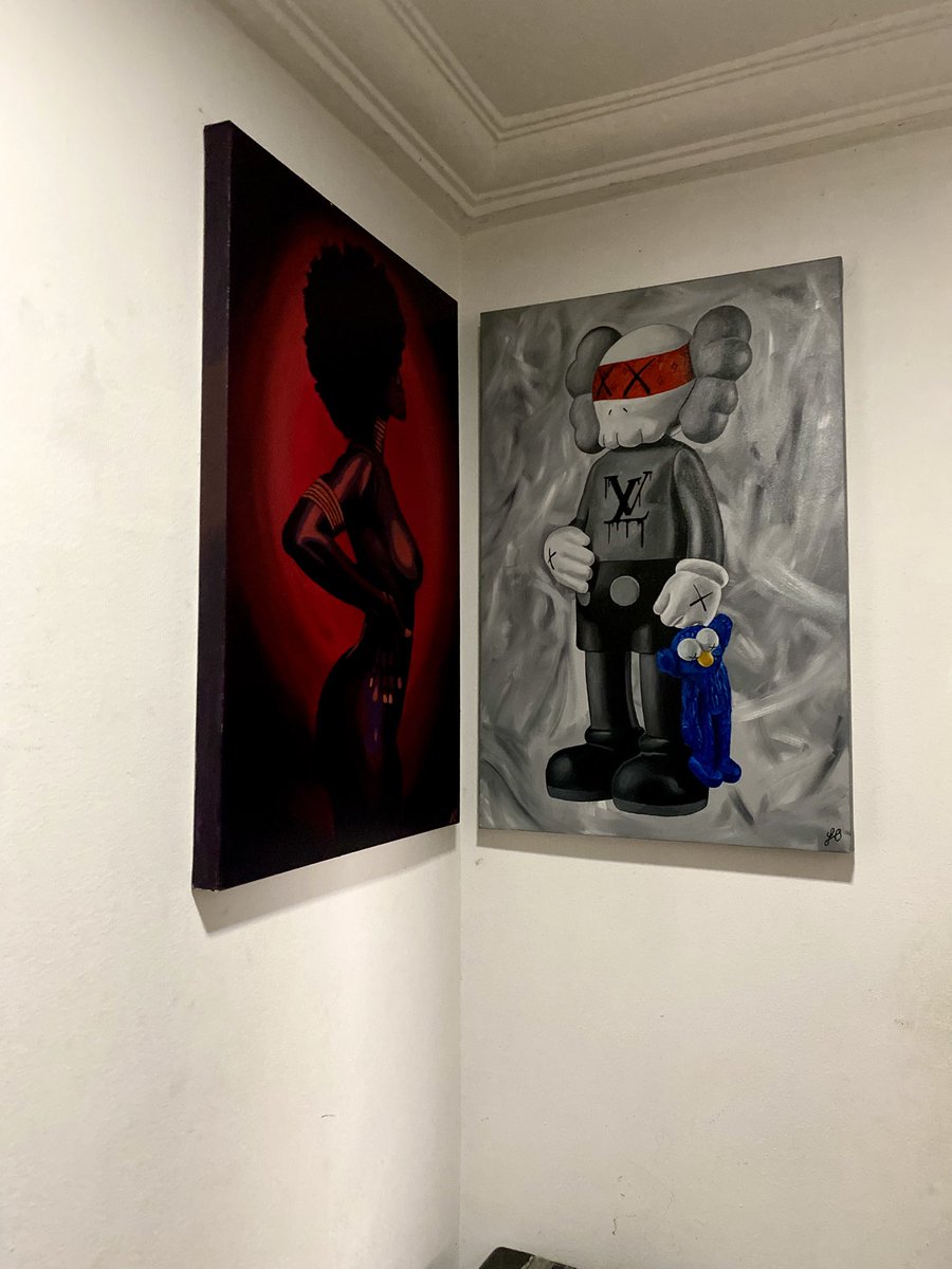 OzoezeM's tweet photo. Everywhere I turn in my crib, my art is there. 13yo me would think I’m so cool https://t.co/h73YzLh84E