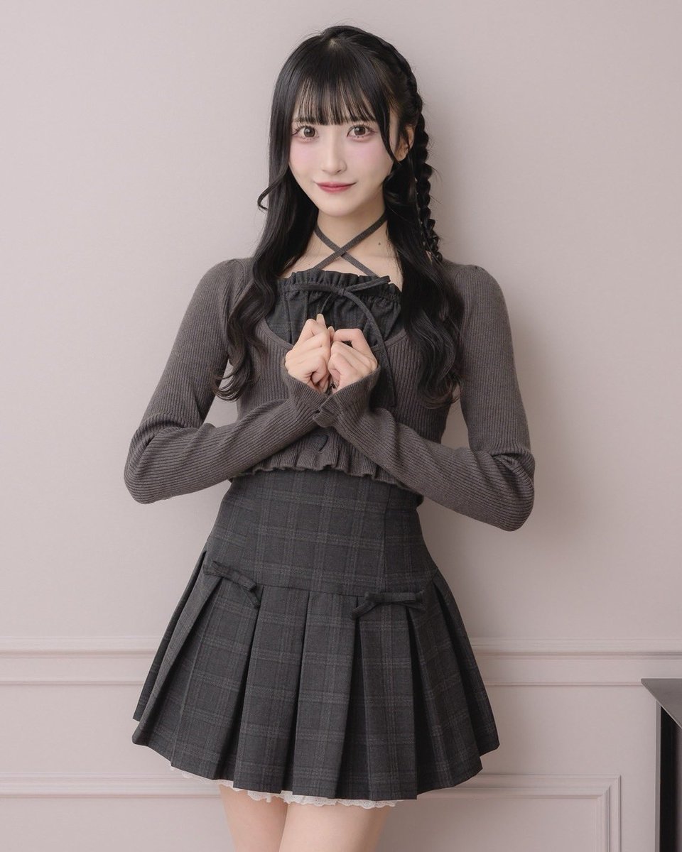pium January Collection 🎀／ ♡ヨーク切替ハートボタン長袖ニット
