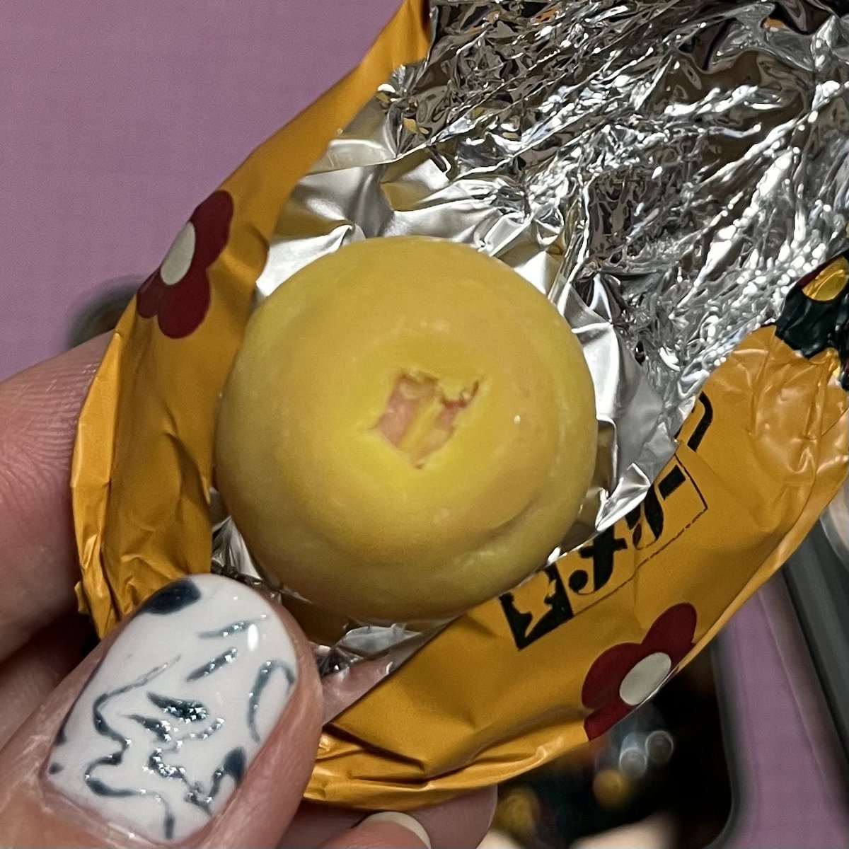 rangec's tweet image. これ、中赤いねえ！ケチャップライスだね！
味はよくわからなかったけど、ちょっとしょっぱかった。ほんのりケチャップ…？