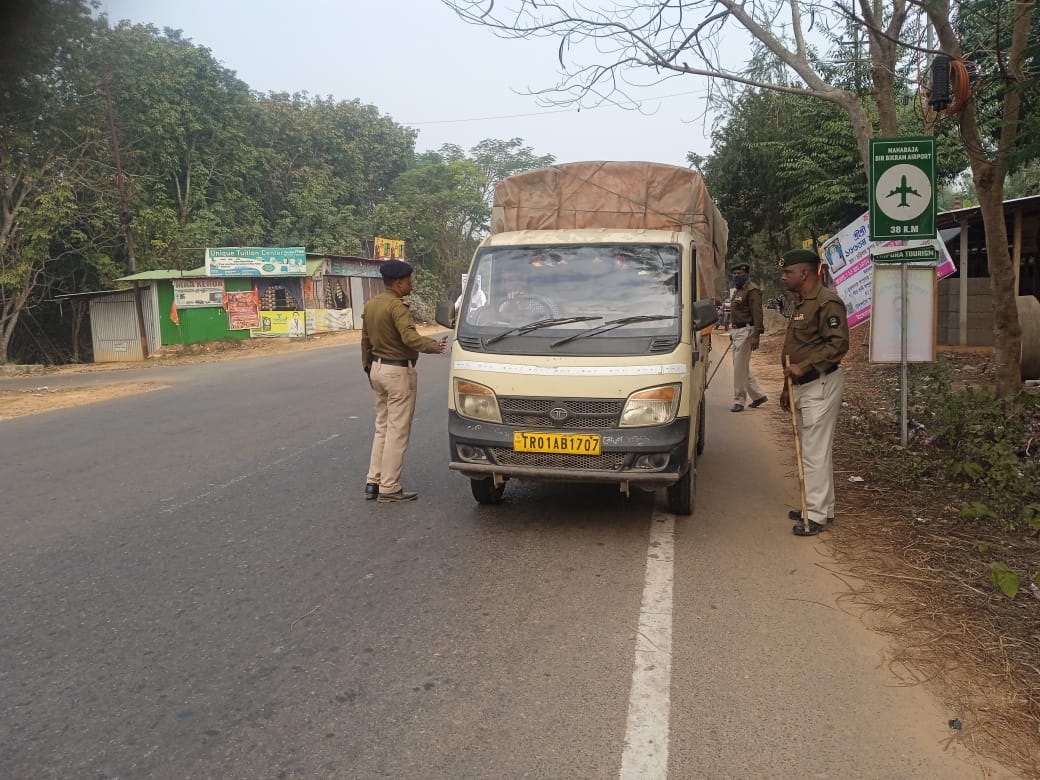 Vehicle-checking drive is being conducted by the Bishramganj PS on NH-08, to ensure strict enforcement of Motor Vehicle rules and regulations and to prevent road mishaps.
<a href="/Tripura_Police/">Tripura Police</a> 
<a href="/tripura_cmo/">CMO Tripura</a> 
<a href="/dm_sepahijala/">DM Sepahijala</a>
