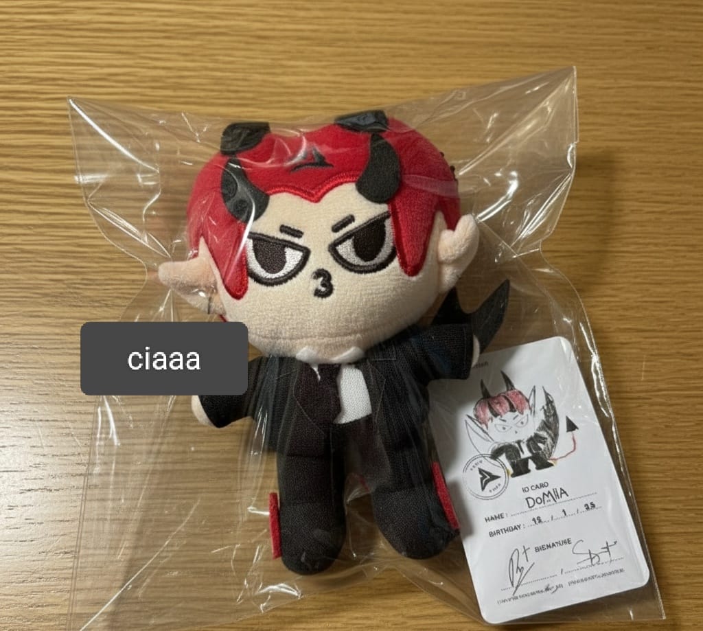 seluxard's tweet image. #thi ❌SCAMMER! BE AWARE GUYS ❌

DIA MASIH AKTIF NAWARIN DOLL, MERCH ME AND THEE, MERCH FANIVAL 

SHOPEEPAY 0895428730364 atas nama ciaraismii// DIA JUGA BLANG GABISA CO OREN ALESANNY OREN DIA EROR MAU PINJEM OREN ORNG

PICT YANG DIA KRIM PERTAMA UDA PERNA D PKE SAMA SCAMMER…