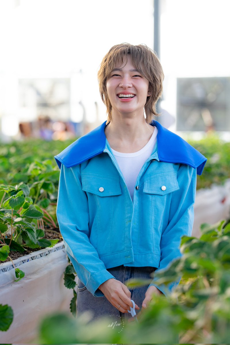 anewdayyou's tweet image. นุนิวกับแสงธรรมชาติอะไม่ต้องแต่งอะไรเลยก็น่ารักขนาดนี้แล้วว💜🌷

#JeleChewyBerryDayxZNN

~♡ #NuNew @CwrNew