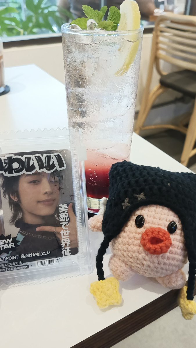 absen di negara emang ga pernah direncanakan, selalu dadakan. tengs to <a href="/fixonlove/">ily🫧</a> yang selalu setia dan sabar menjadi navigator. and welcome to the club <a href="/sanjajnas/">sannas</a> yang udah mau diajak berkelana di blok m. ♥️ anyway kalian harus coba bakmie udang djaya pujasera blok f ENAK BGT 🤤