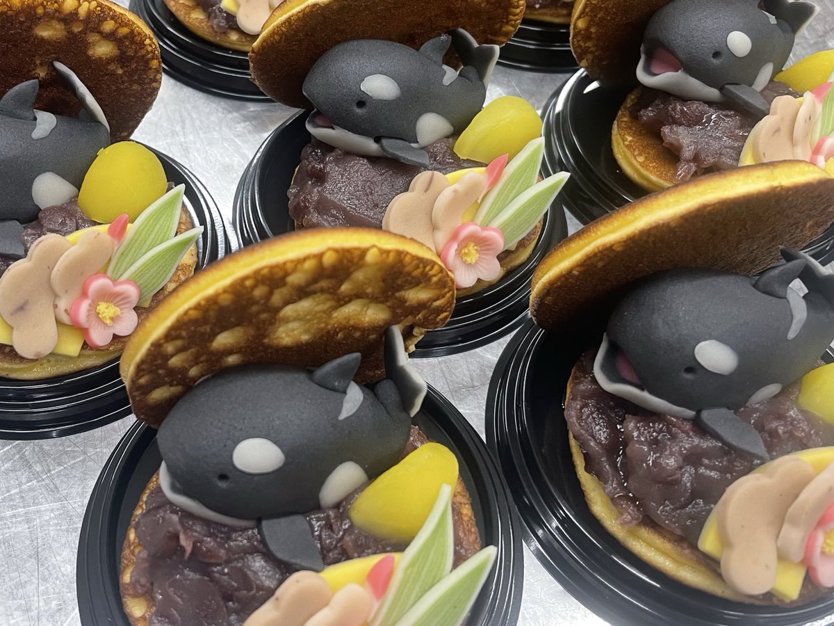 kurokazu_45's tweet image. 新春シャチどら焼き、明日が最終日となります！
今朝が瞬殺状態でしたので、数を増やしてご用意しますので、御来店お待ちしております(*^^*)