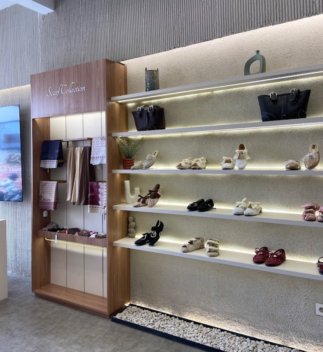 y0urt4lkl3sss's tweet image. I LOVE THIS LOCAL BRAND…… local brand yang dominan warna netral, earthy!!! modest dan offline store nya di BANDUNG😭🤍