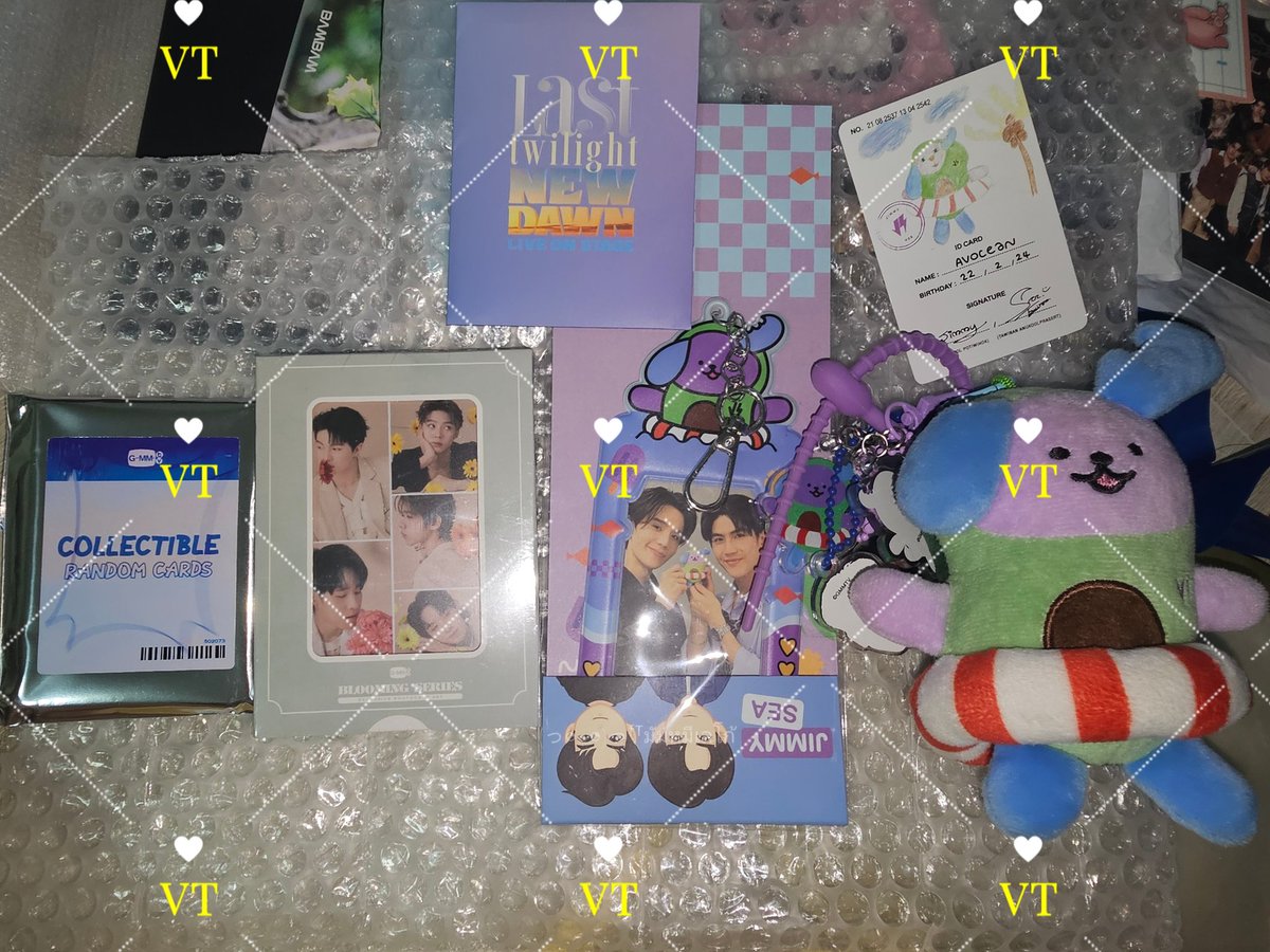 LiuyuSTRK's tweet photo. 📌Sell
1.random card(แกะแล้ว) 80บ.
2.LYKN Card 200บ.
3.Card Holder 250บ.
4.น้องอโวเชี่ยน 350 บ.
ส่งฟรีทุกชิ้น 
*ถ้าใครซื้อของจมซ.ทั้ง2รับการ์ดlast twilightฟรีไปเลย+ของแถมอีกนิดหน่อย* สนใจเดมหรือเม้นชั่นก็ได้ค่ะ💕
#LYKN #jimmyyjp #sea_tawainan
#jimmysea #ตลาดนัดgmmtv #ตลาดนัดgmm https://t.co/NymhQ4Ybve