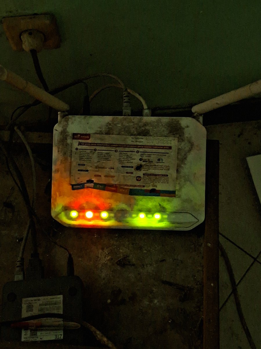 tehbobaa's tweet photo. parah bgt indihome dari pagi begini2 aja padahal ga pernah telat bayar https://t.co/fYzViSkUda