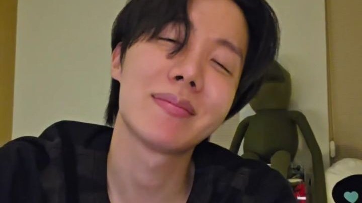 ACHILLEUS. tweet media