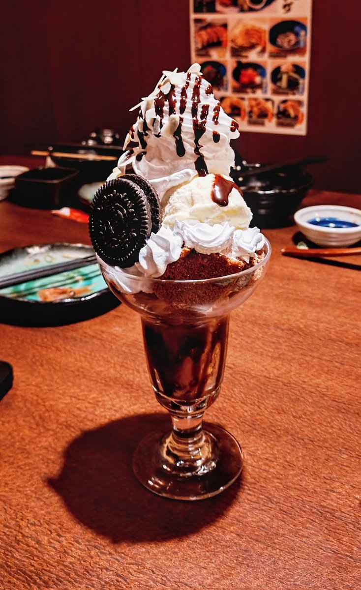 Type10Ak's tweet image. 宮城県大崎市古川、福福屋のチョコパフェと蜜柑パフェ。今年の新成人、飲み会が静かで平和だった。