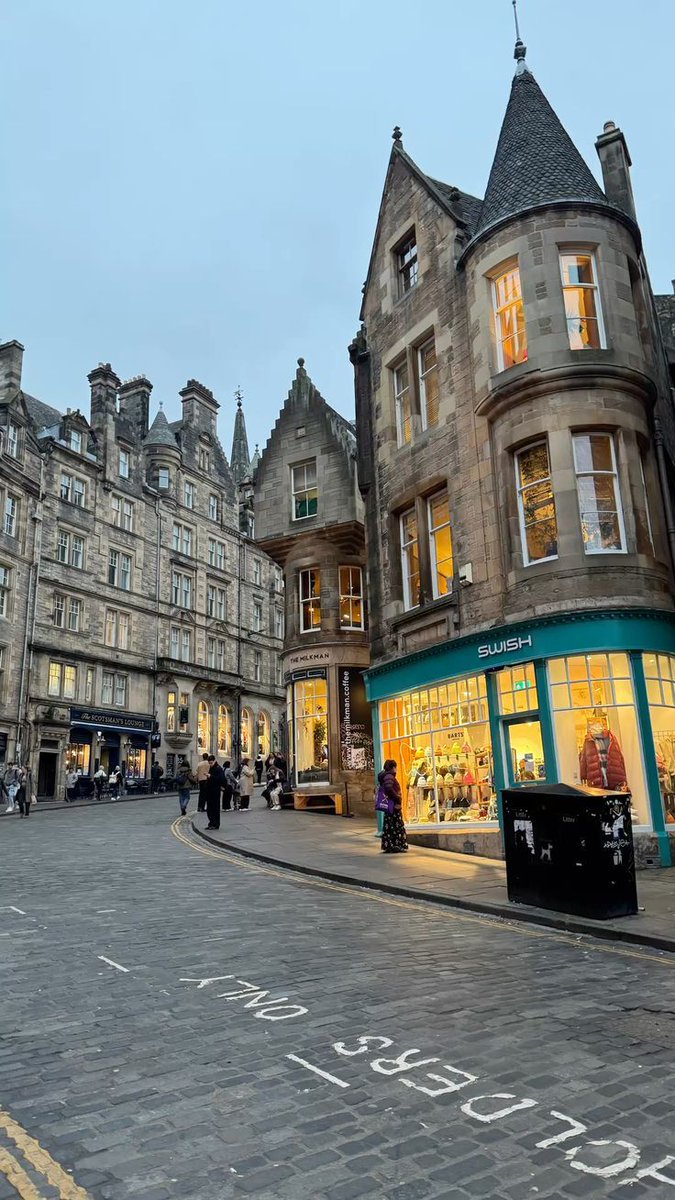 purelivn's tweet image. Edinburgh, Scotland