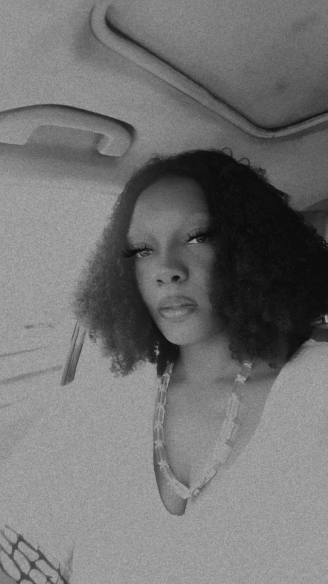 Layobooty's tweet image. 👑❤️