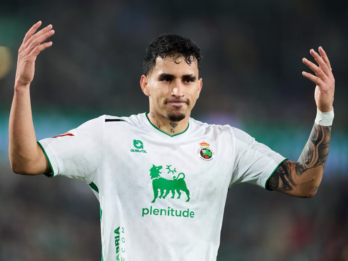 Puerta es el auténtico líder de este equipo, de largo el que mas raza tiene y que no se achanta cuando tiene que pegarle 3 gritos a las estrellas del vestuario.
Jugador absolutamente indispensable que creo que ahora con Damián al lado va a jugar mas liberado como le gusta.