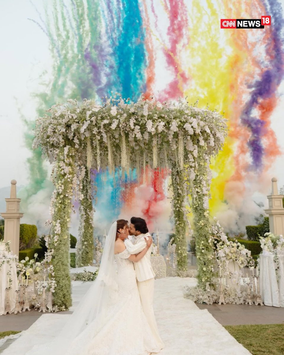 CNNnews18's tweet image. Wedding bells ring as Nupur Sanon and Stebin Ben say “I do” in a dreamy Christian ceremony

#NupurSanon #StebinBen #Wedding #Lifestyle