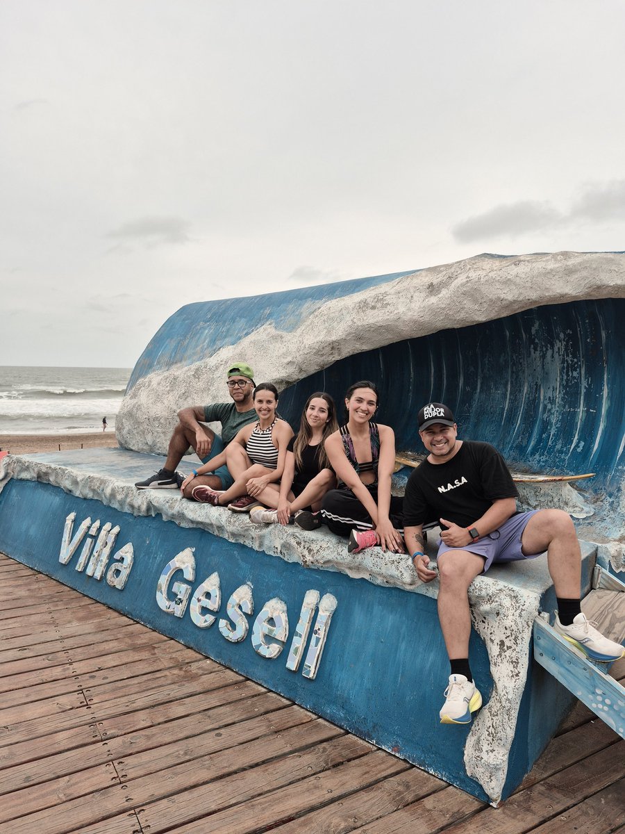 #Estefinde <a href="/todonoticias/">TN - Todo Noticias</a> buenos días desde Villa Gesell.... super rico esta el clima, falta que salga el sol, la ciudad esta hermosa.. a desayunar con churros... hay que vivir 👏