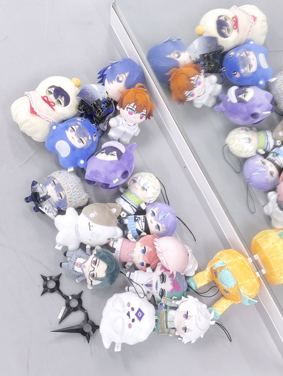 cos
パフォ練してきました~！
休憩にカードゲームもして楽しかったです🎶
コスダン本番もがんばります✊🏻💘