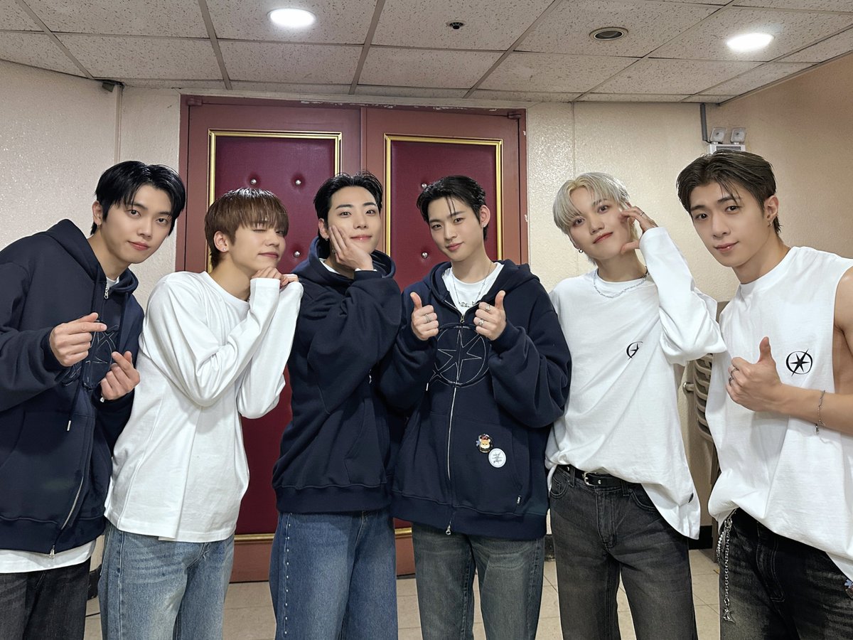 wm_on7off's tweet image. [#LightONF] 26.01.11 2026 ONF CONCERT [THE MAP: BEYOND THE HORIZON] 2일차 📸

퓨즈들 양일간 진행된 BEYOND THE HORIZON 즐거우셨나요?🔥
여러분들의 큰 함성소리와 응원 덕분에 콘서트를 잘 마무리 할 수 있었어요 ╰(*´︶`*)╯♡
꿈과 음악으로 연결된 온앤오프와 퓨즈, 앞으로의 새로운 시작도…