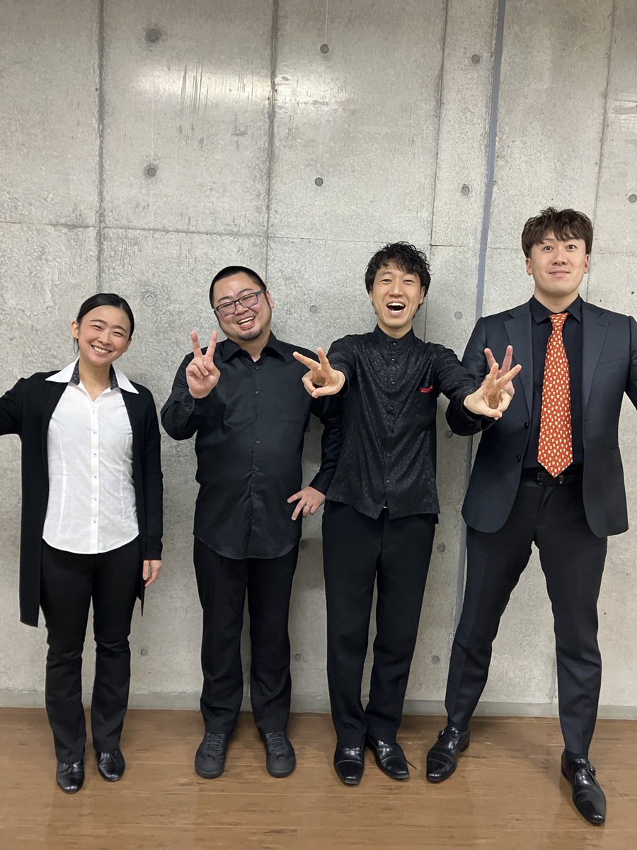 #ひらく in流山おおたかの森

旧知の仲の指揮者達と、楽しい一日でした。

犀星緋歌。Nänie。
必ずまた歌いたくなる、逸品。