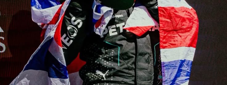 sin ⁴⁴ tweet media