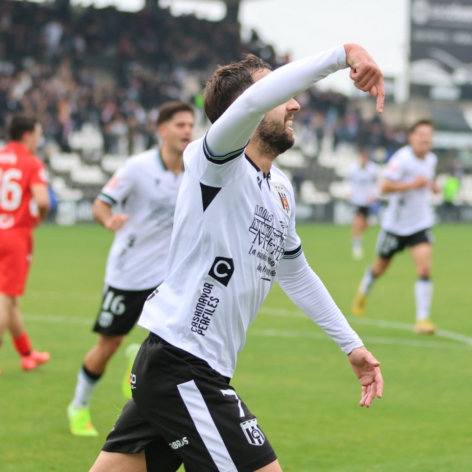 👇🏻 𝐘𝐨 𝐚𝐪𝐮𝐢́. 𝐘𝐨 𝐚𝐪𝐮𝐢́. ⚪️⚫️

<a href="/OCastellano10/">OscarChiqui7</a>