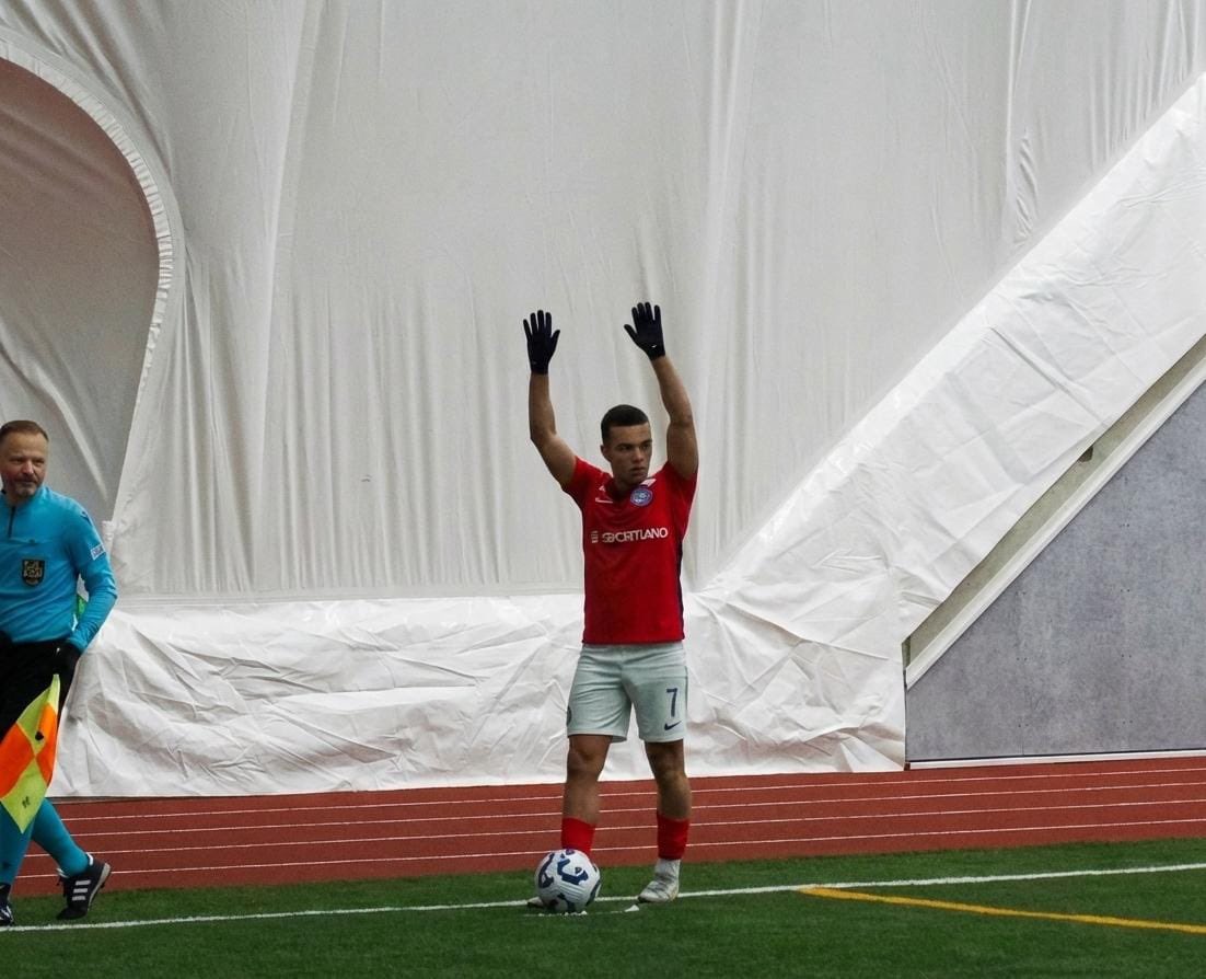 DTransferencias's tweet photo. Afonso Correia, médio/extremo de 24 anos, termina a ligação com o Narva Trans, da Estónia e é um jogador livre.
O atleta já representou o Marítimo e Pombal. https://t.co/5YlZpRrUYn