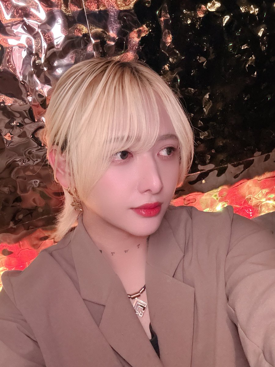 s1xyuu's tweet photo. 🌙🐰 https://t.co/Yeh3DKl8Im
