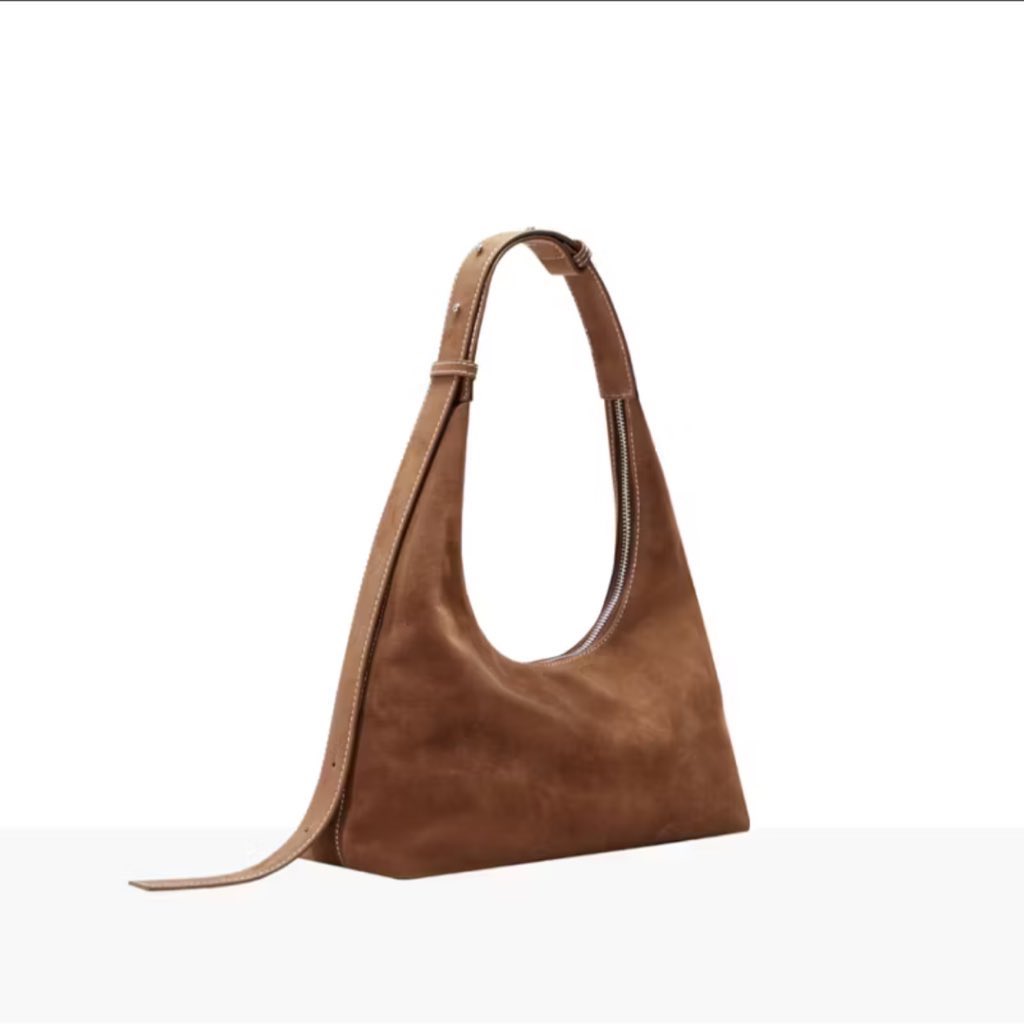 Help2884's tweet image. ส่งต่อ knack.bag  hobo ไซส์ m สีน้ำตาลหนังกลับ 550 ส่งฟรี (สภาพ 90%) 
มีรอยตรงขอบสายนิดเดียว 
พตdm ได้เลยค่า 
มีถุงผ้า ✨ มารับน้องไปกันน้า สภาพดีมากๆค่ะ มีรูปทุกมุม

#knackbag #ส่งต่อknackbag #ส่งต่อกระเป๋า #ส่งต่อกระเป๋ามือ2 #ส่งต่อเสื้อผ้ามือ2