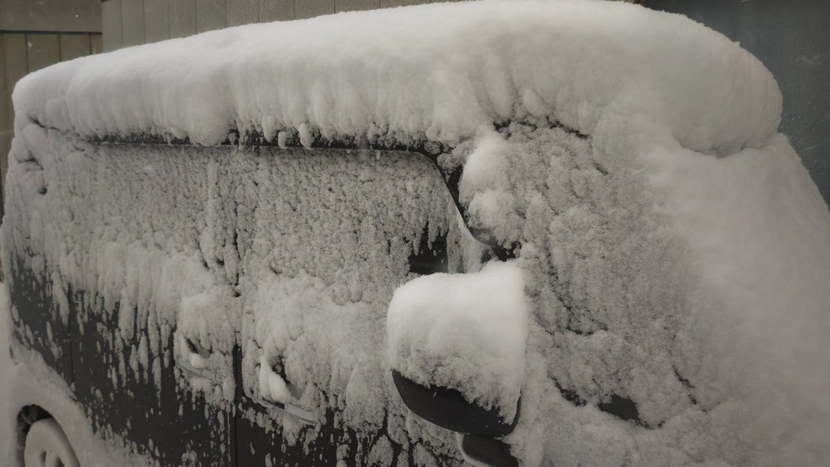 15時からの6時間で、会津若松は積雪21cm。 明日の朝にはどうなっている