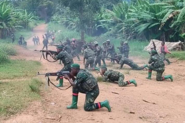 mediacongo's tweet photo. #SudKivu : Une attaque de la coalition #M23_AFC et des #RDF a été repoussée, samedi 10 janvier 2026, par les #FARDC dans le village #Katongo en territoire d’#Uvira https://t.co/0MPhc6v40s https://t.co/eCzHQxumwD