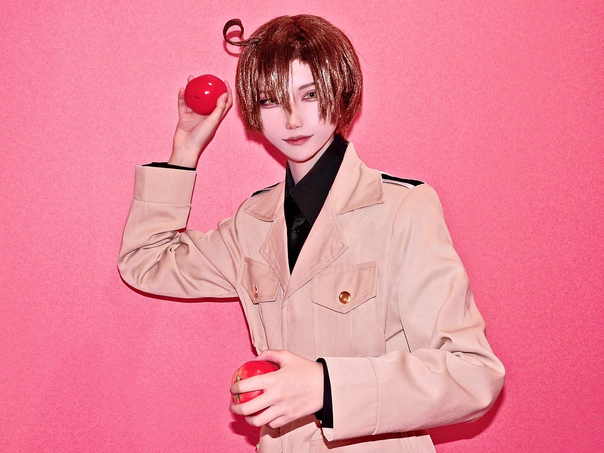 reyy__0_0's tweet image. cos / APH / ロヴィーノ・ヴァルガス

おいしいトマト食べてボクと踊ろう

 #コセット池袋オフ会  #まるかいてオフ会 
📸↬❥@ope____mo