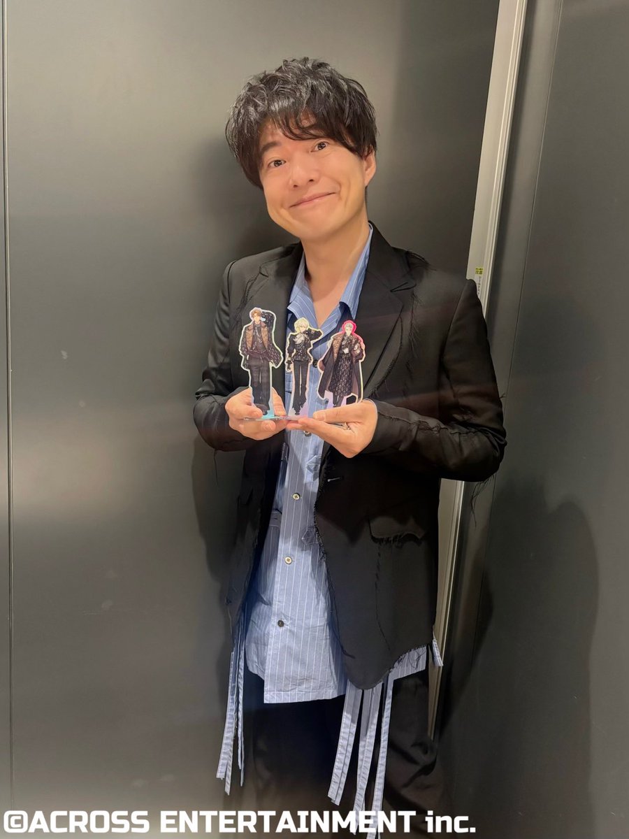 ACROSS_staff's tweet image. 【スタッフ】
#アイナナ10周年イベント
「アイドリッシュセブン 10th Anniversary Event "A10TiON PLEASE!!!!"」DAY1・DAY2に、姉鷺カオル役 #川原慶久 がMCとして出演させていただきました🌈✨

ご来場、配信をご覧くださった皆さま
ありがとうございました🎵

#アイナナ