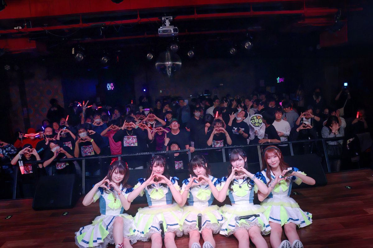 DYNAMAX_OFC's tweet photo. DYNAMAX ラストライブ本当にありがとうございました。
このメンバーで立ったステージ、皆さまの声援、そのすべてがDYNAMAXの証です。
出会ってくれて、支えてくれてありがとう。
この物語は、今日ここで幕を下ろします。

#DYNAMAX https://t.co/gKFYzpB5Tl