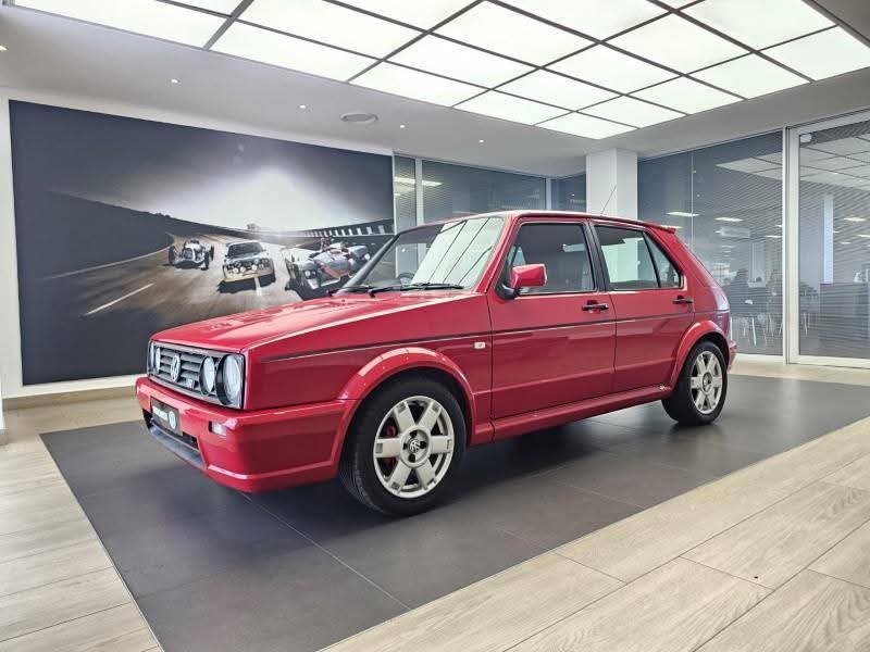 BoitumeloCaleb's tweet image. R999 900 
2010 Volkswagen Citi 1.8i R
90kW &amp;amp; 162Nm of torque 
(55 km) 
Original Golf 1 R-Line 
Vehicle is Brand New
Original Mileage.