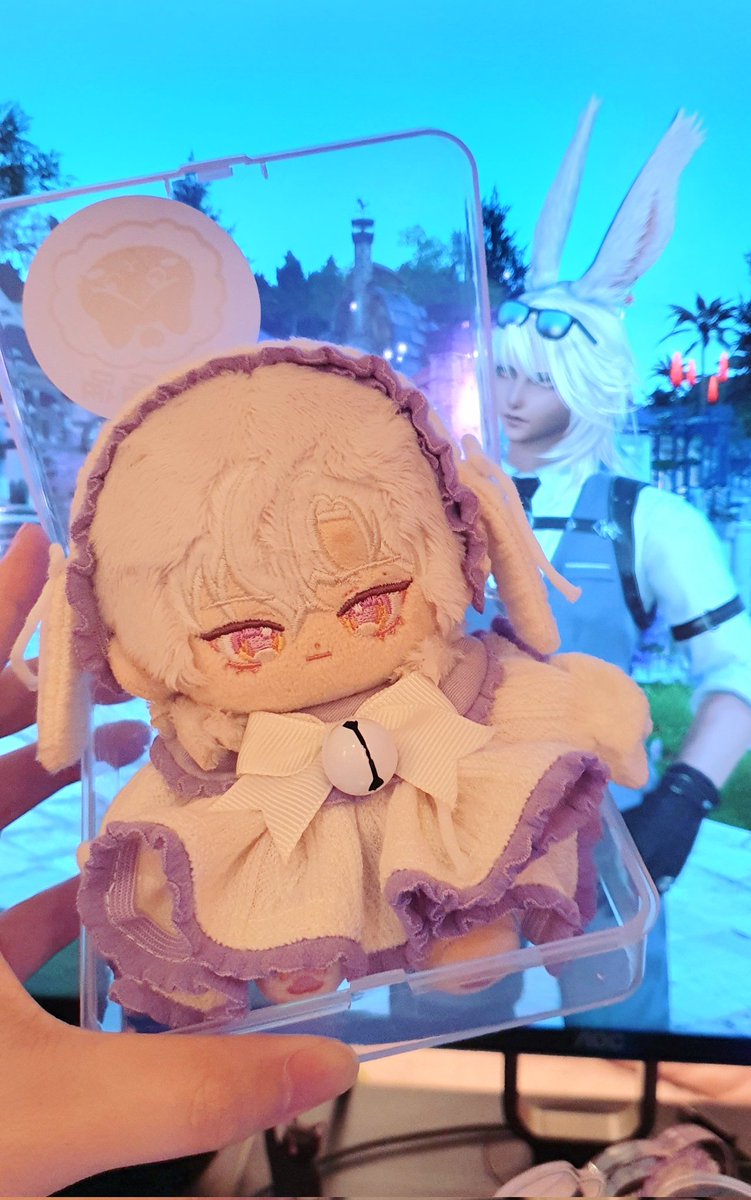 #오레오솜
#오레오_렌티

주먹밥 아들 앞에다 앉혀두고 게임하기(with 인게임 아들)