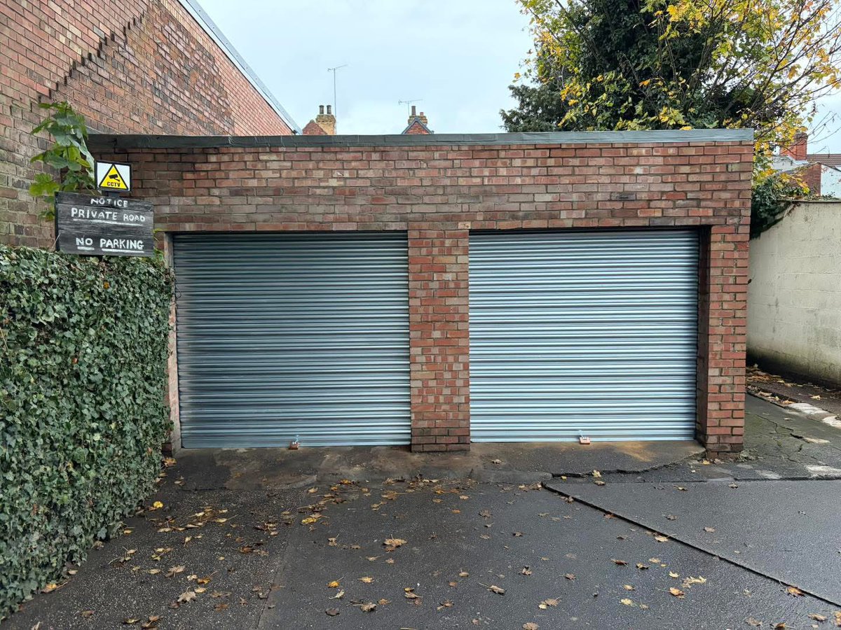 EYS Roller shutters tweet media