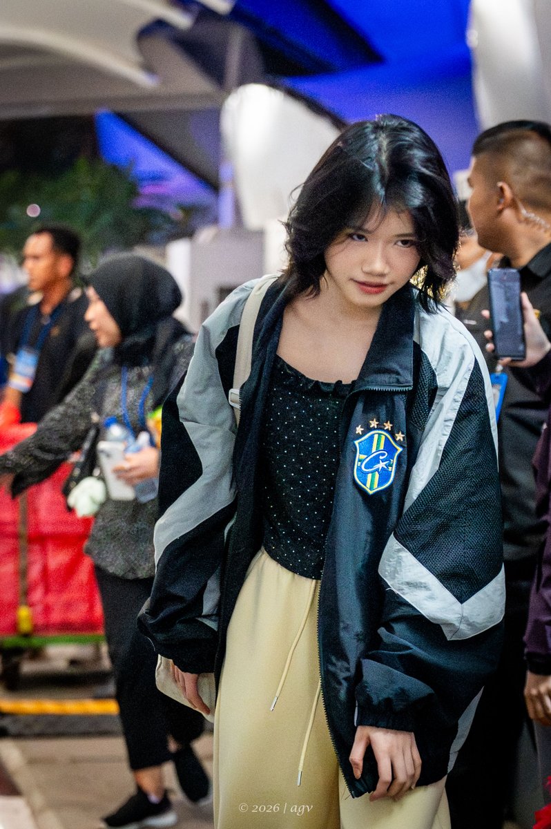 agv48's tweet image. Izinnn....