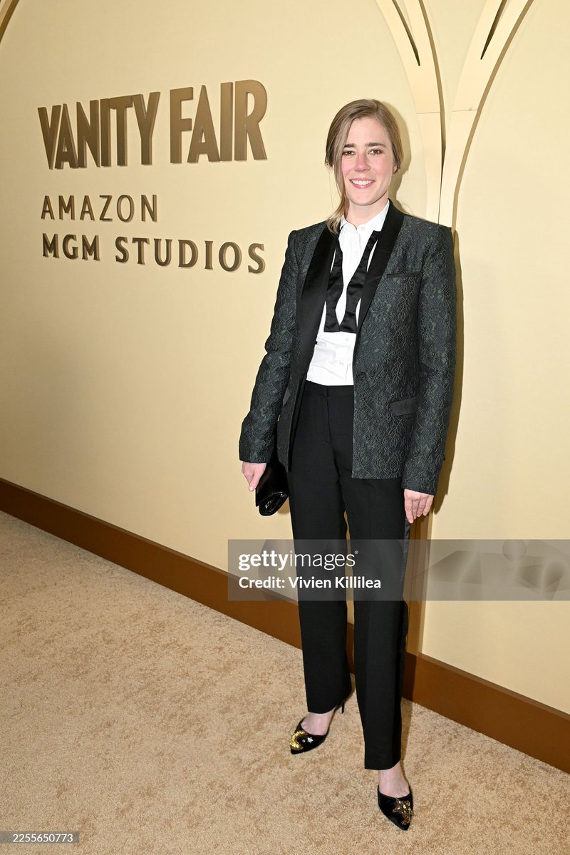 this look yeah im going insane