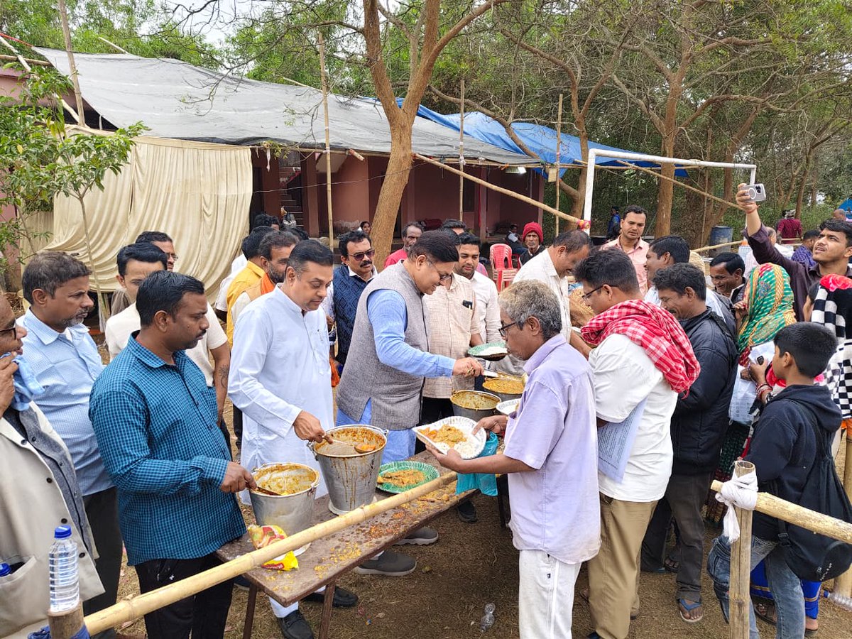 PrithivirajBJP's tweet image. ଆଜି ନାଚୁଣୀ ମହାବିଦ୍ୟାଳୟ ପରିସରରେ କିମ୍ସ ଦ୍ୱାରା ଆୟୋଜିତ ମେଗା ସ୍ୱାସ୍ଥ୍ୟ ଶିବିରରେ ଯୋଗଦେଇଥିବା ମୋ ନିର୍ବାଚନମଣ୍ଡଳୀର ଜନସାଧାରଣଙ୍କୁ ଖାଦ୍ୟ ପରଶିବାର ସୁଯୋଗ ମିଳିଲା ।

#Nachuni #college #kimshospital #health #camp #PrithivirajHarichandan