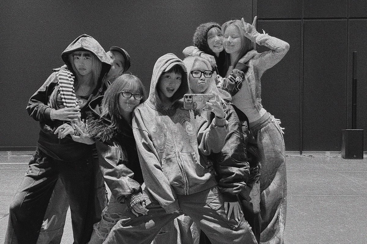 ‼️Announcement‼️
New chapter &amp; New beginnings 
⋆✴︎˚｡⋆⸝⸝⸝⋆*ଘ(੭*՞⸝⸝ᵒ̴̶̷ 𓈞 ᵒ̴̶̷⸝⸝՞)੭* ੈ✩‧₊˚
Tomorrow🤫😏😎🌠🌠🌠