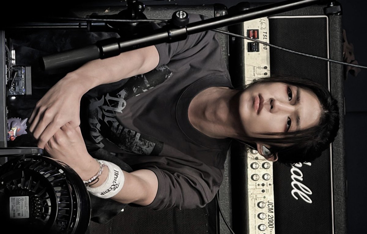 kkitoxh's tweet image. ponytail juni…