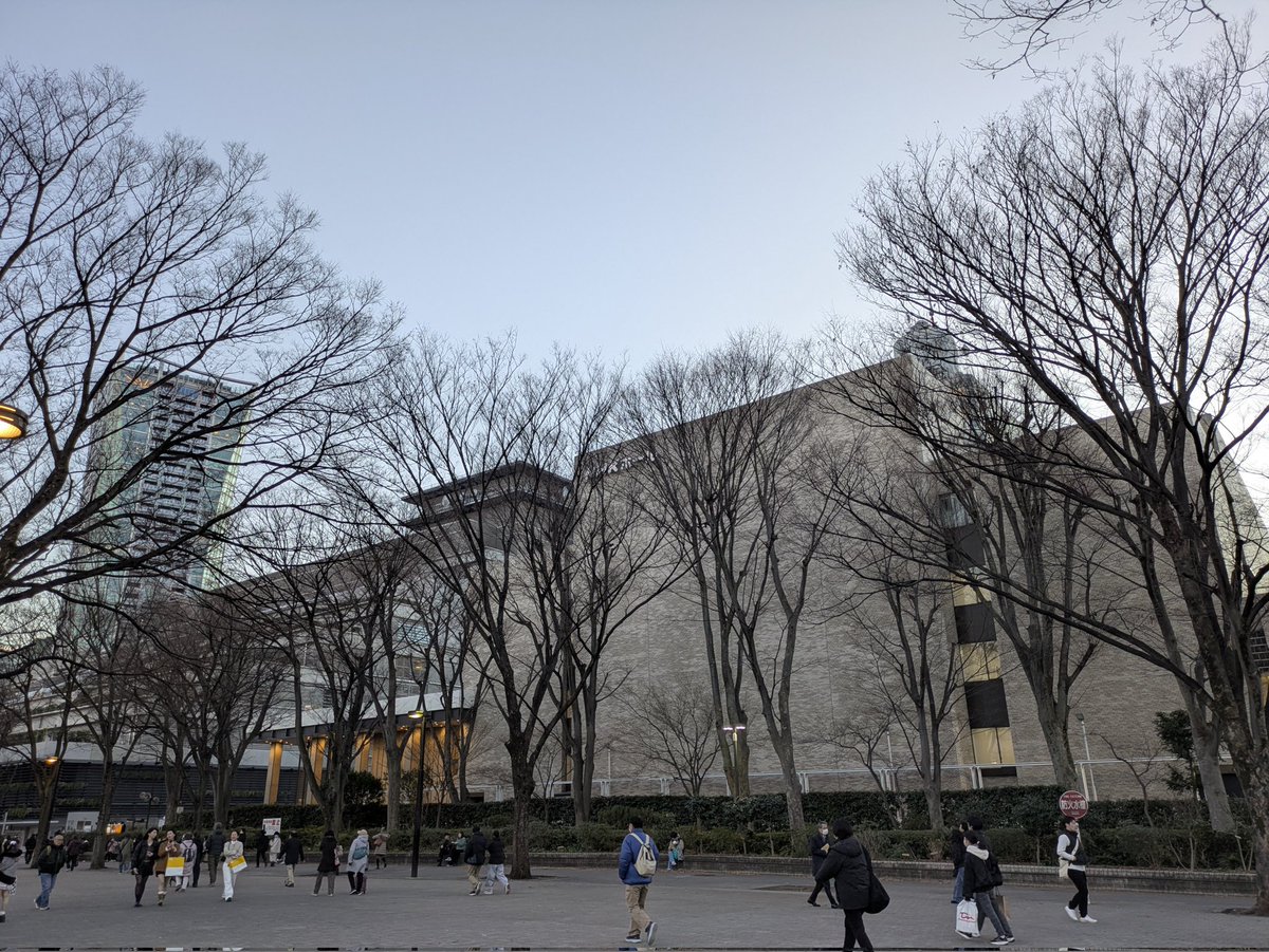suisaisya's tweet photo. 今年初のライブはNHKホールで「KO SHIBASAKI LIVE TOUR 2025 ACTOR'S THE BEST 〜邂逅〜」
芝居と音楽、両方の演者であるコウちゃんのコンサート。まるで曲がセリフの短編映画のよう。
これからも期待するアーティストです。

 #柴咲コウ #NHKホール #邂逅 #ACTORSTHEBEST https://t.co/lmkK43Rumo
