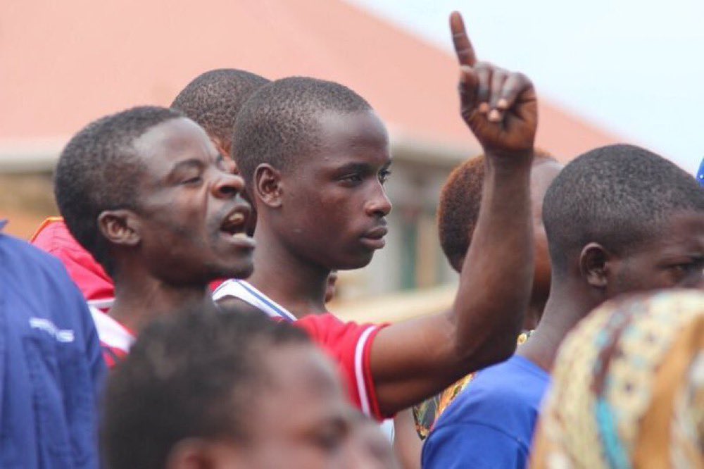 TwaRSA26's tweet image. I repeat...

Dumping her because she has dated a foreigner is a valid reason!!