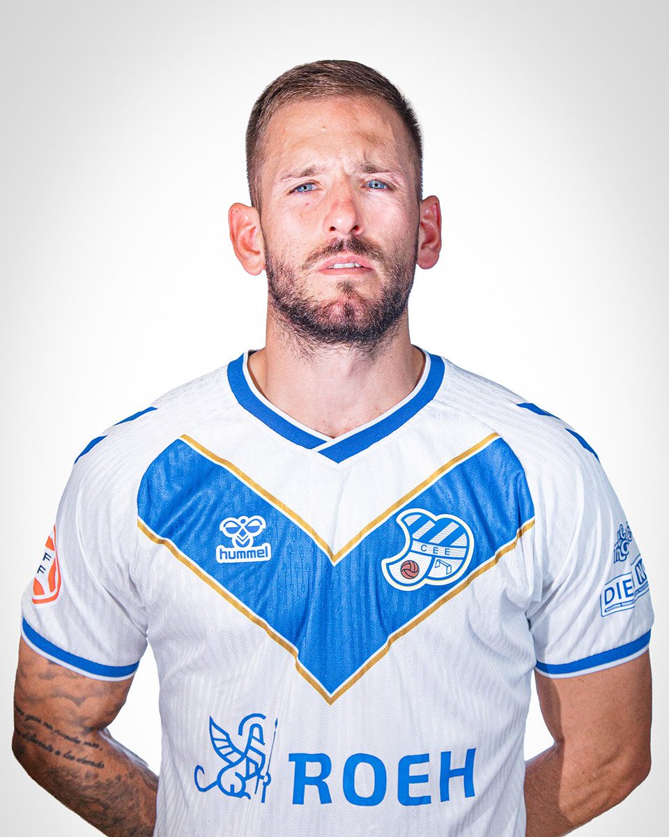 Els 11 de Gràcia tweet media