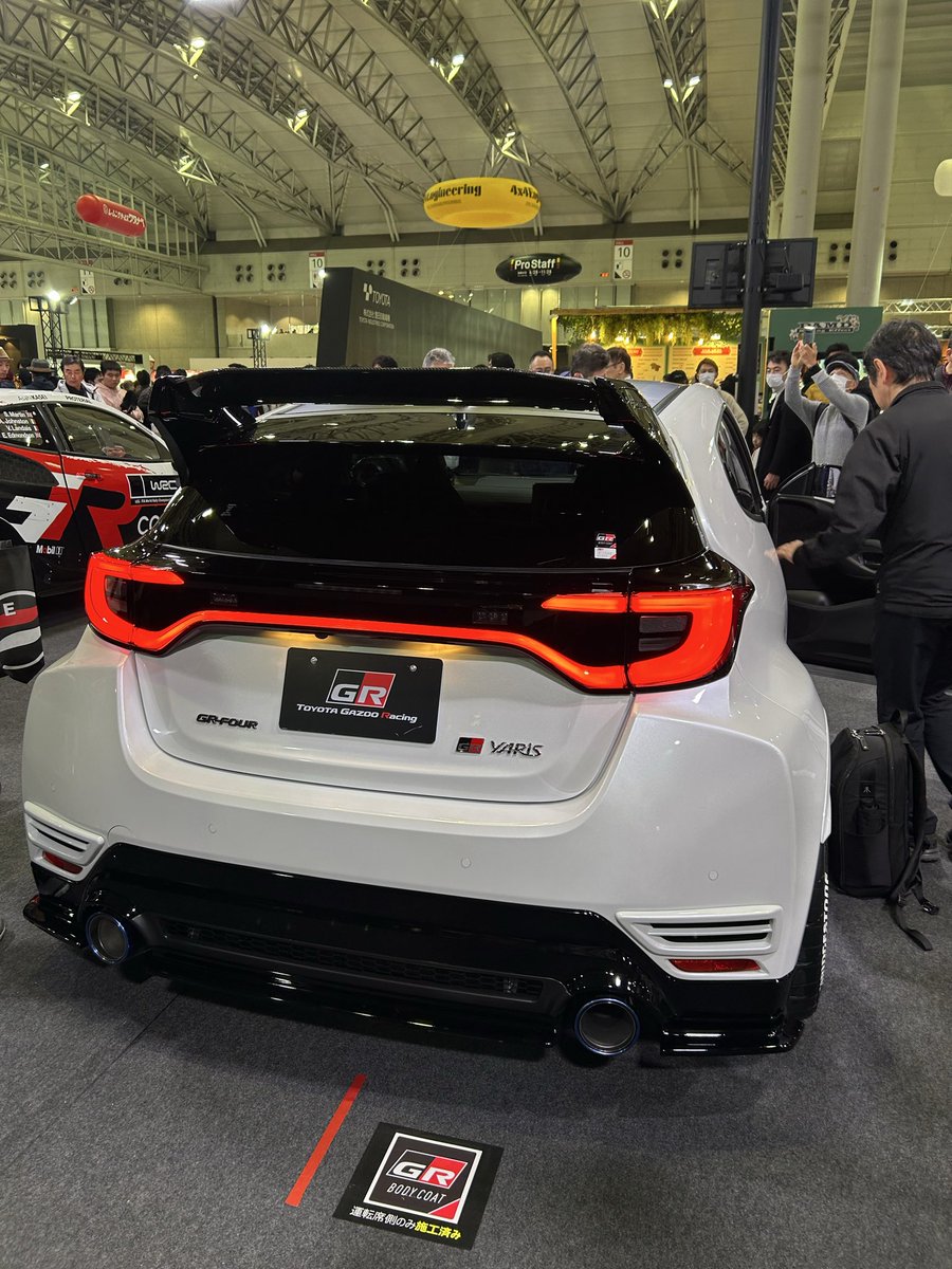 0o7o2o1's tweet image. モリゾウのアクスタ欲しかったけど売り切れてた😭