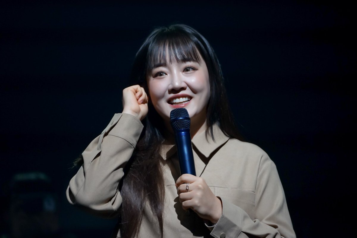 세상의 기쁨을 죄다 누린 것 같은 기분이었지
#윤하콘서트