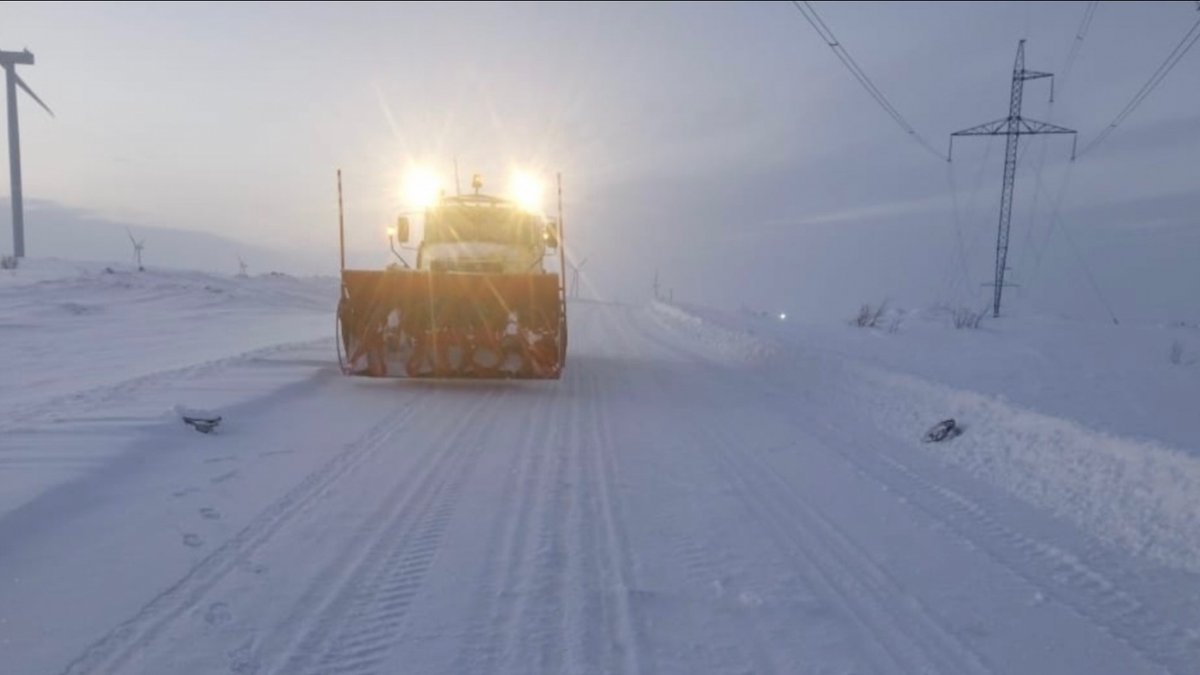 Ещё два шнекоротора будут чистить дорогу в Териберку

Ещё два дополнительных «Урала» со шнеком будут базироваться в Териберке и обслуживать трассу к населённому пункту. Машины придут в село после ремонта в течение недели. Об том Север...
severpost.ru/read/201313
#новости #Мурманск