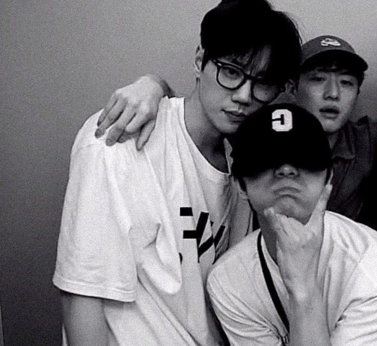 jjundda's tweet image. 세팅안된머리 좋은거 아는사람