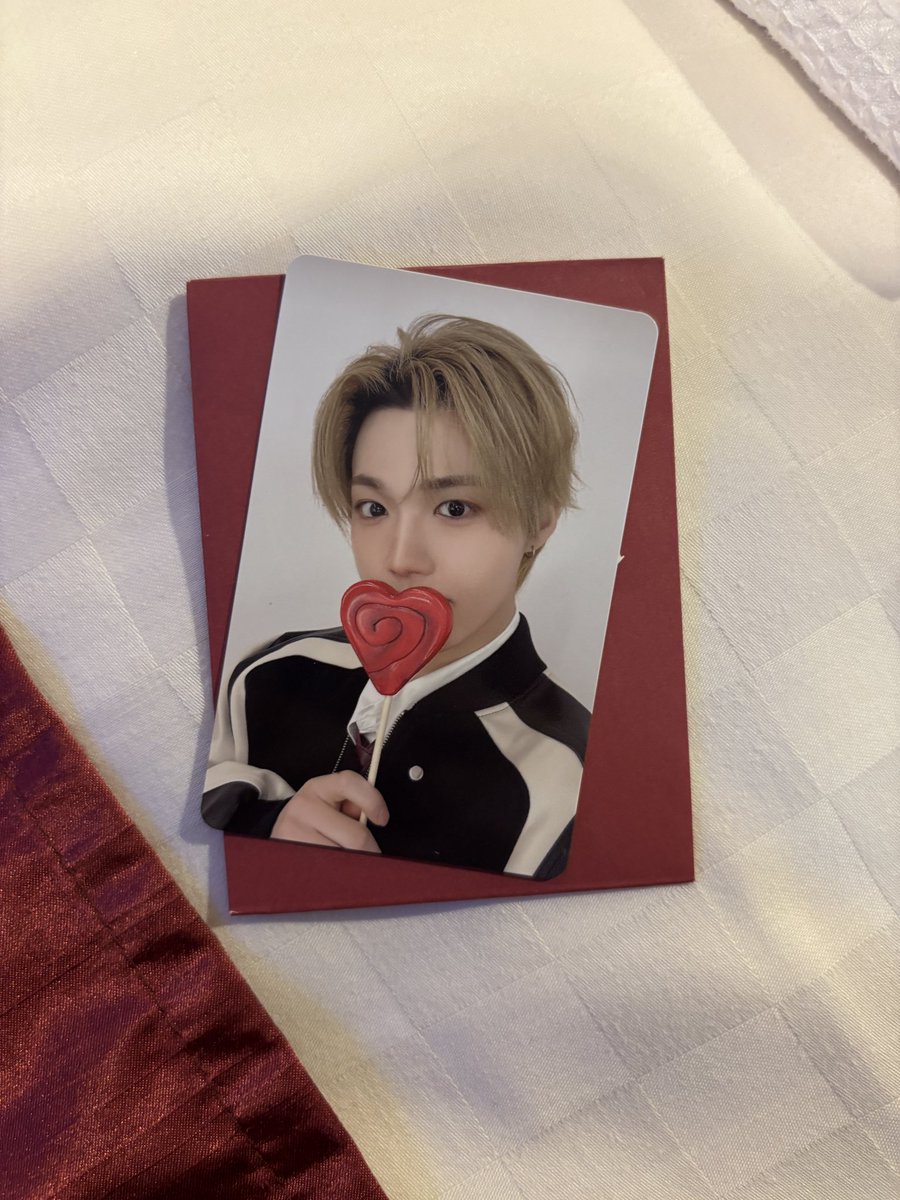 ɴᴀ🐾 tweet media