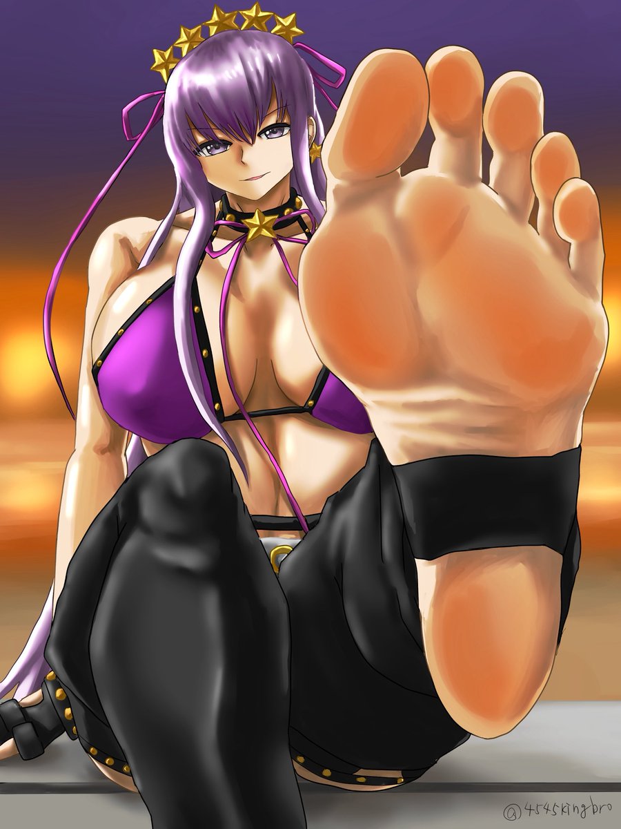 水着BBちゃん足裏
今年もよろしくお願いします