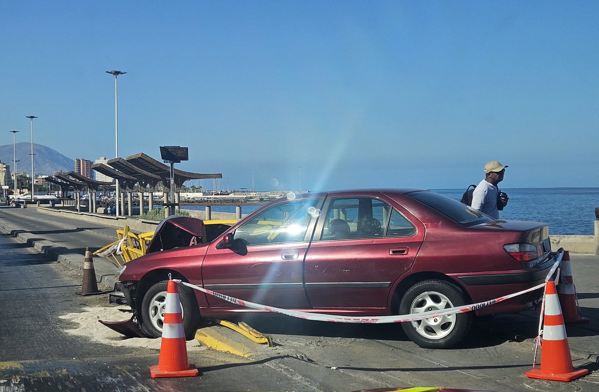 Fraanrequena's tweet photo. Habemus nuevo monumento en #Antofagasta https://t.co/aujWIkJ08r